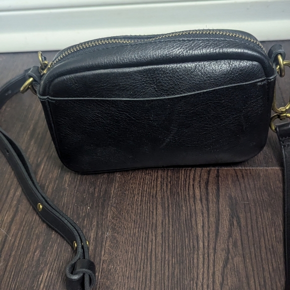 Madewell small carabiner crossbody bag - Picture 2 of 3